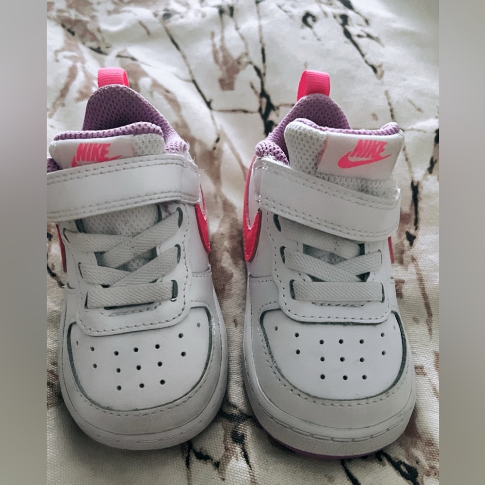 Toddler Nike sneakers!